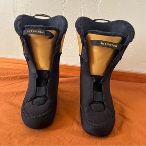 Intuition Women’s Luxury Ski Boot Liners